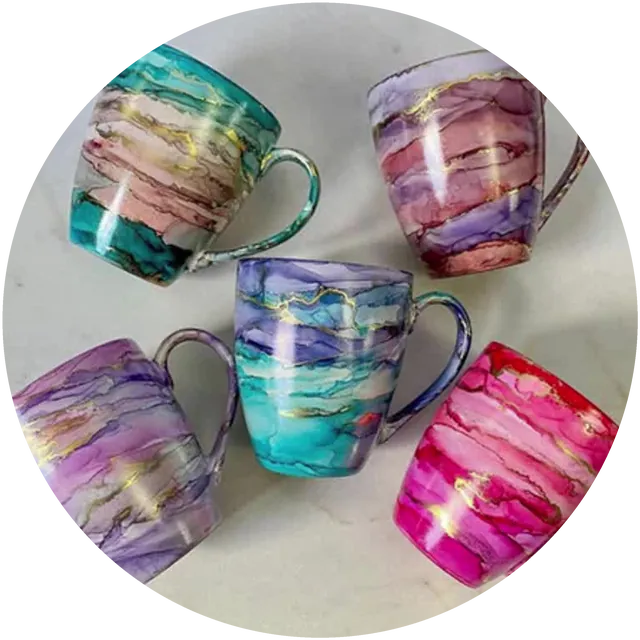 Tazas decoradas con resina